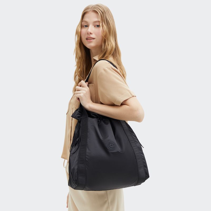 bolsa-kipling-elmar-simply-black-ki71184rz