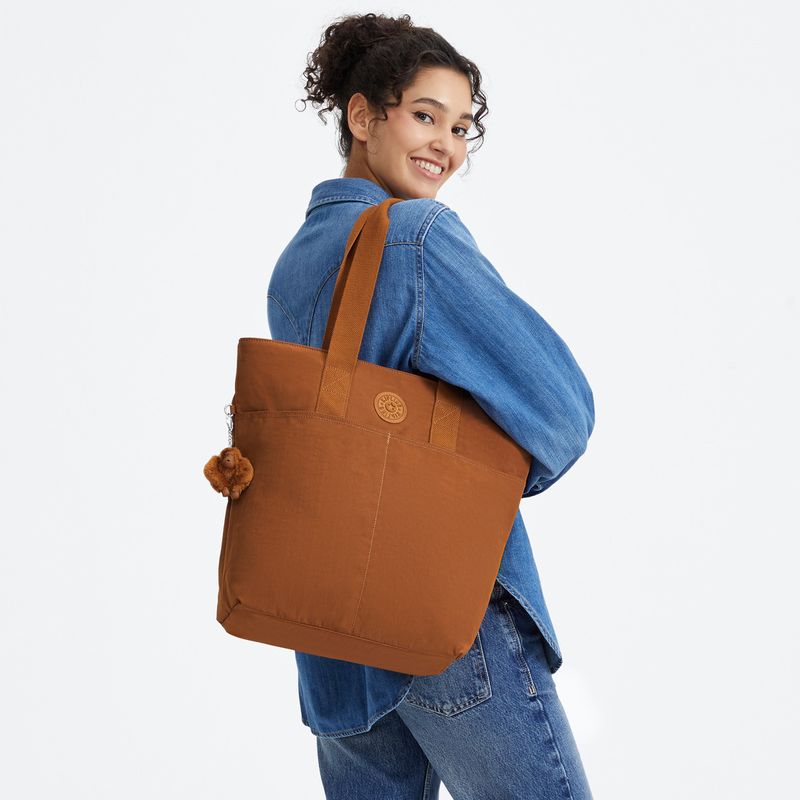 bolsa-kipling-hanifa-stylish-mokka-ki7937tx5_5.jpg