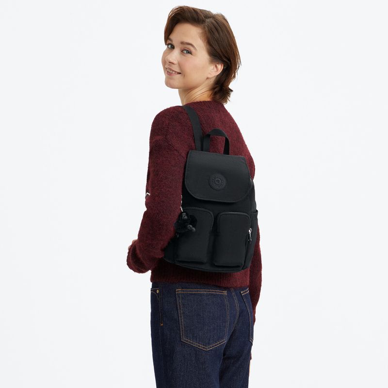 mochila-kipling-city-pocket-mini-black-noir-ki8789p39_6.jpg