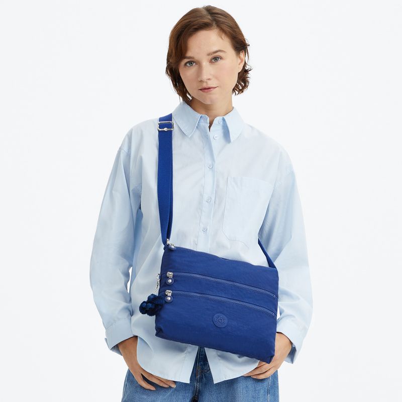 bolsa-kipling-alvar-blazing-blue-k13335iv0_5.jpg