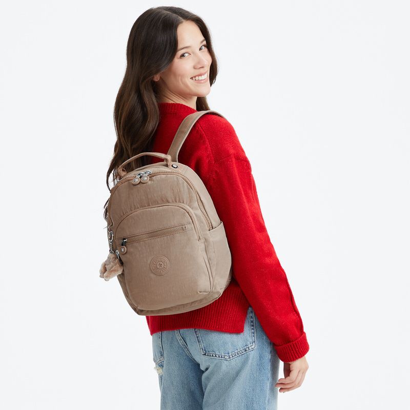 mochila-mediana-kipling-seoul-s-tan-beige-ki4082j00_7.jpg
