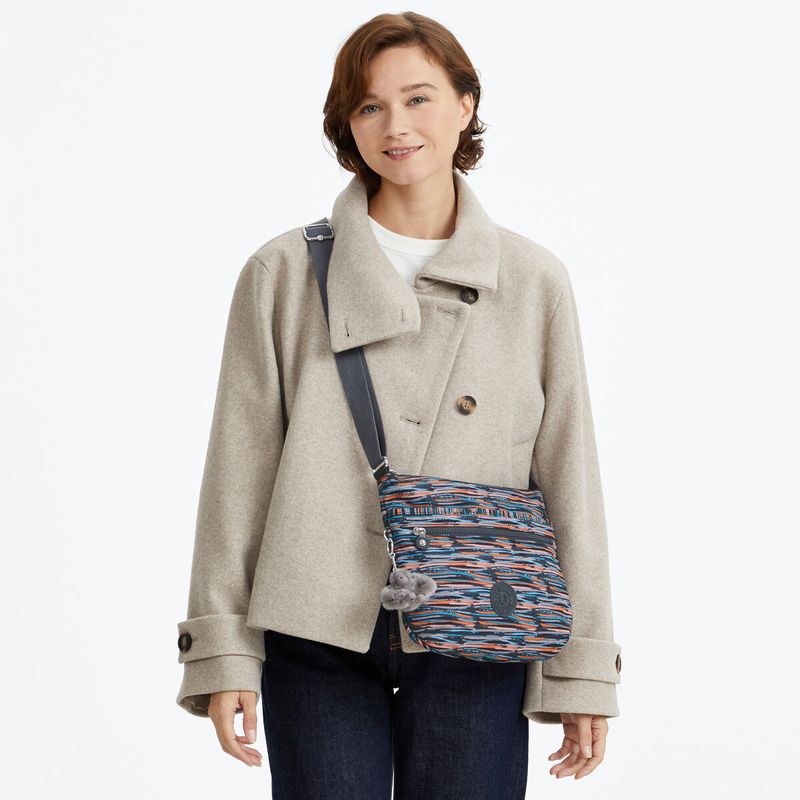 bolsa-kipling-arto-mineral-stripes-ki4854gr5_5.jpg
