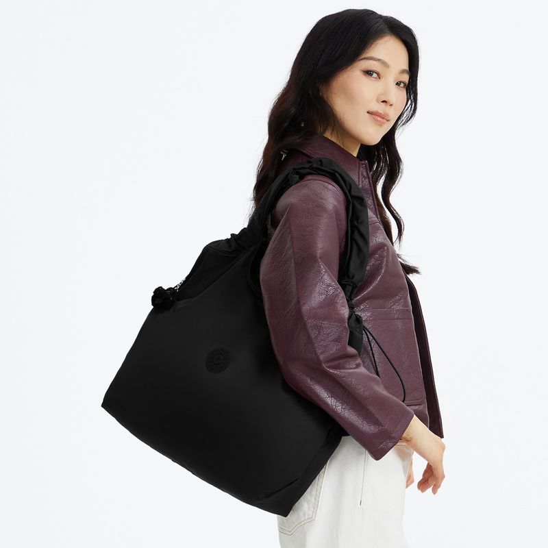 bolsa-kipling-assie-l-simply-black-ki89174rz_5.jpg